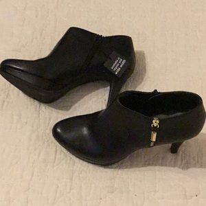 Liz Claiborne Booties
